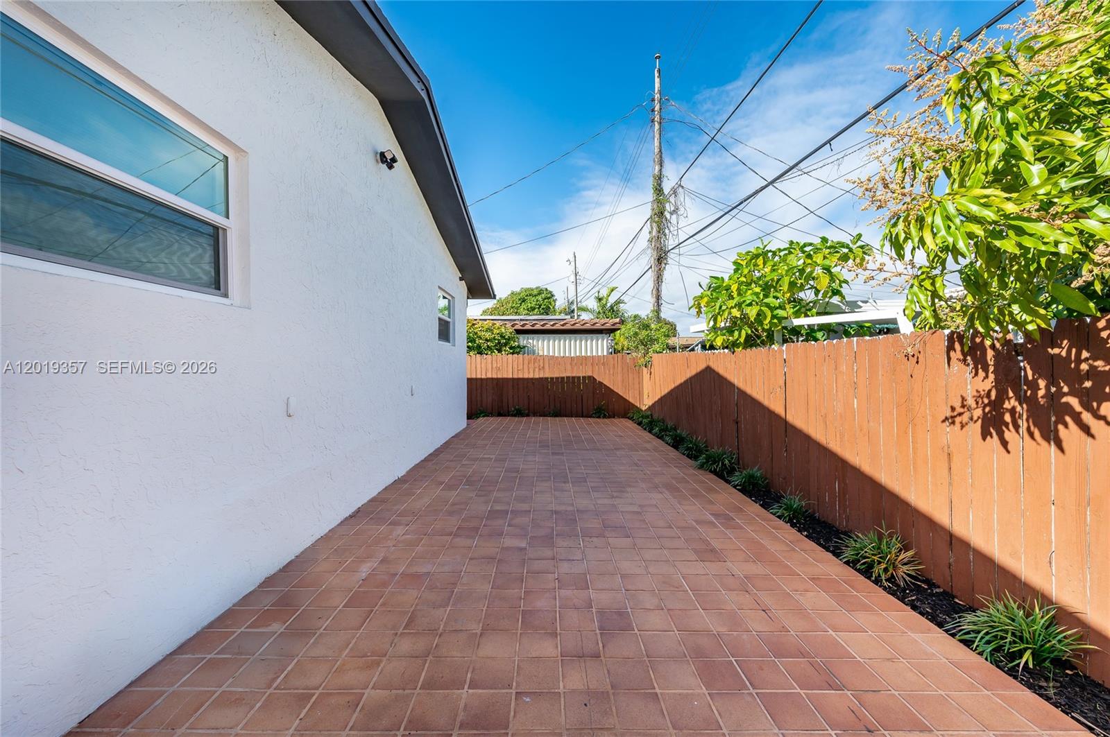 GRAPELAND HEIGHTS - Residential Income