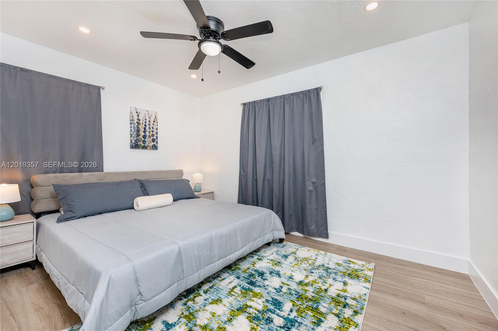 GRAPELAND HEIGHTS - Residential Income