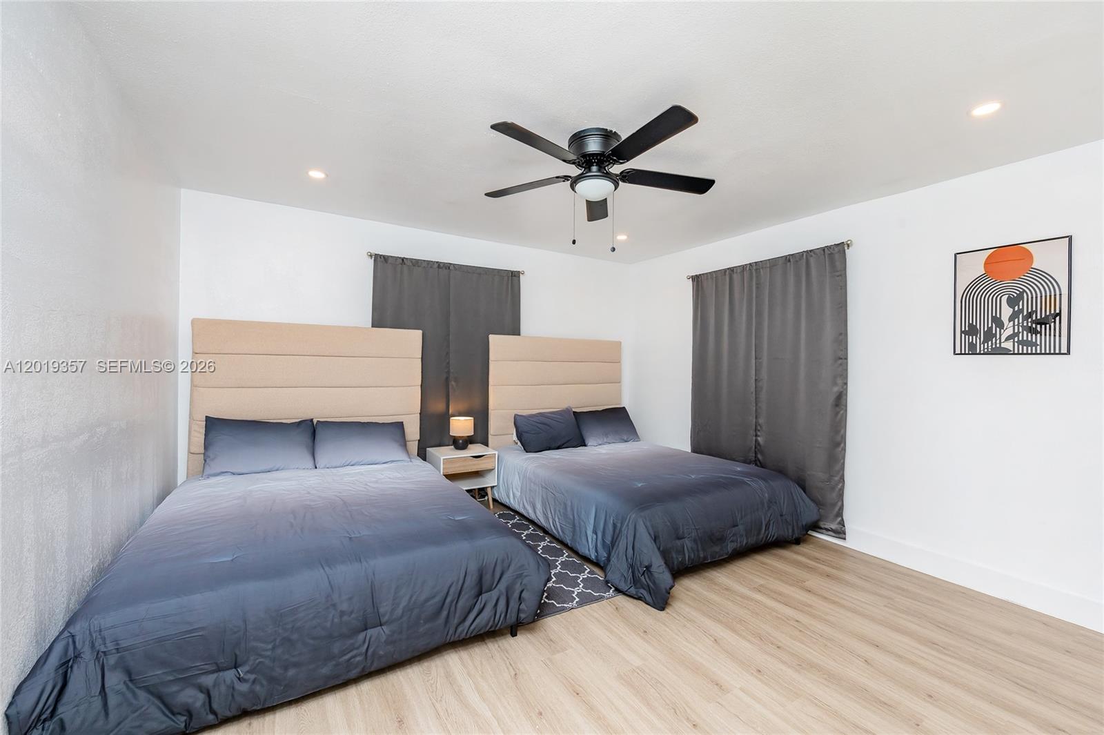 GRAPELAND HEIGHTS - Residential Income