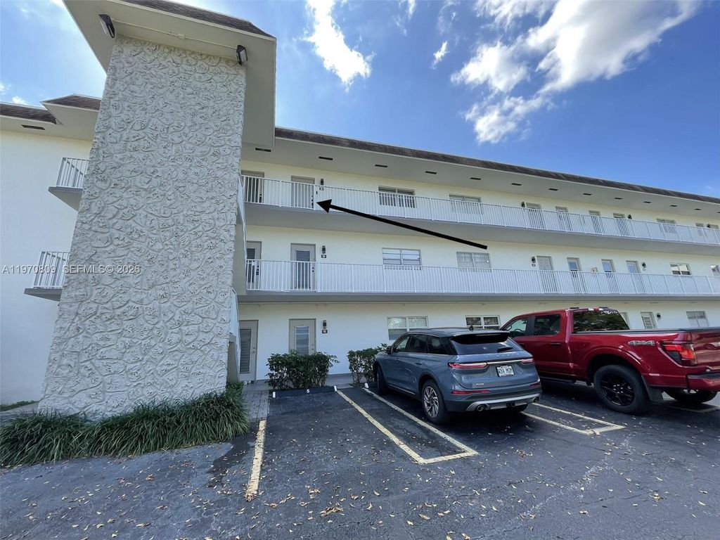 Photo of 5102 NW 36th St #611, Lauderdale Lakes, FL 33319 (MLS # A11970809)