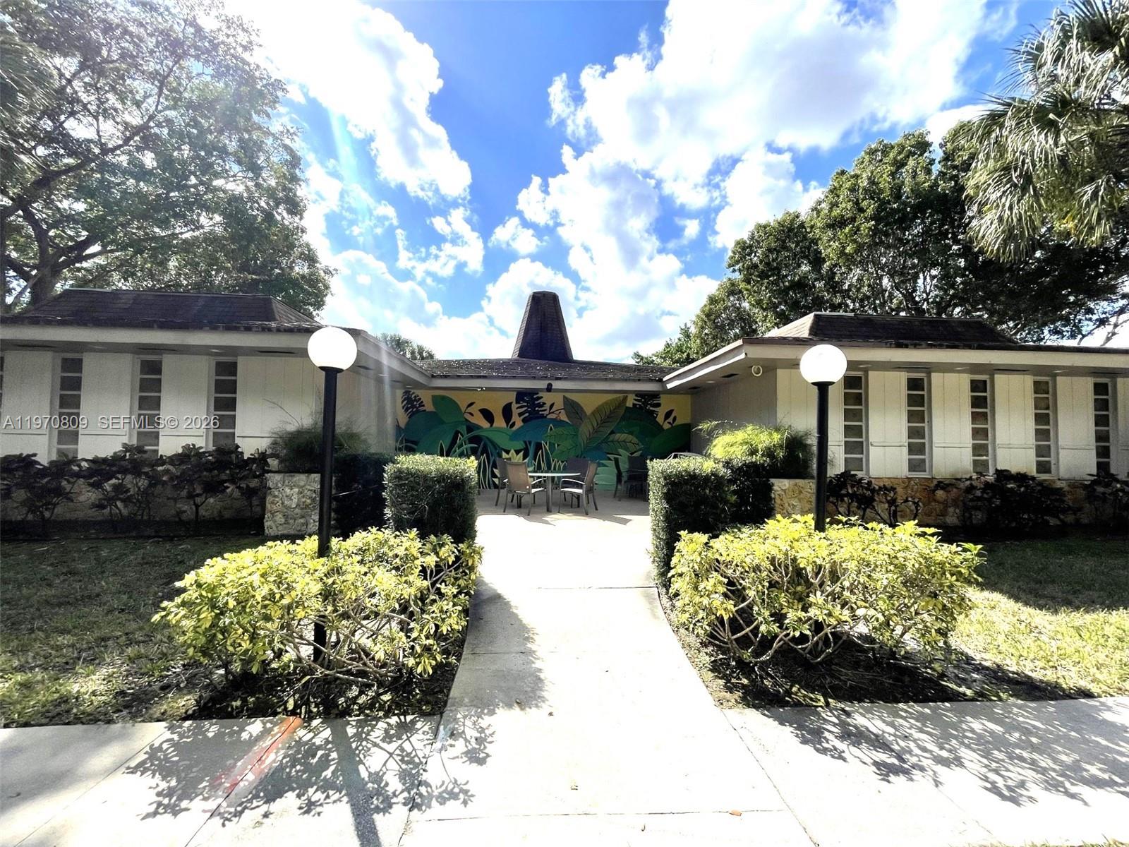 ELDERBERRY GARDENS CONDO - Residential