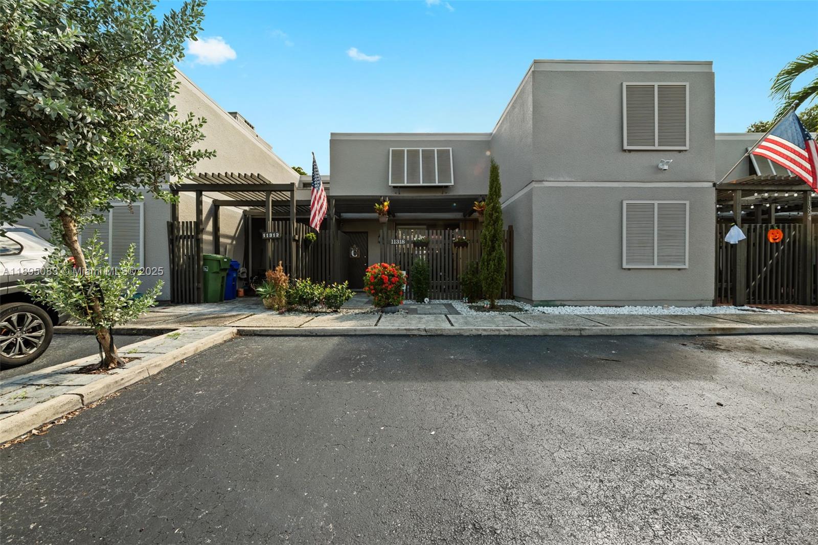 EVERGLADE SUGAR & LAND CO - Residential