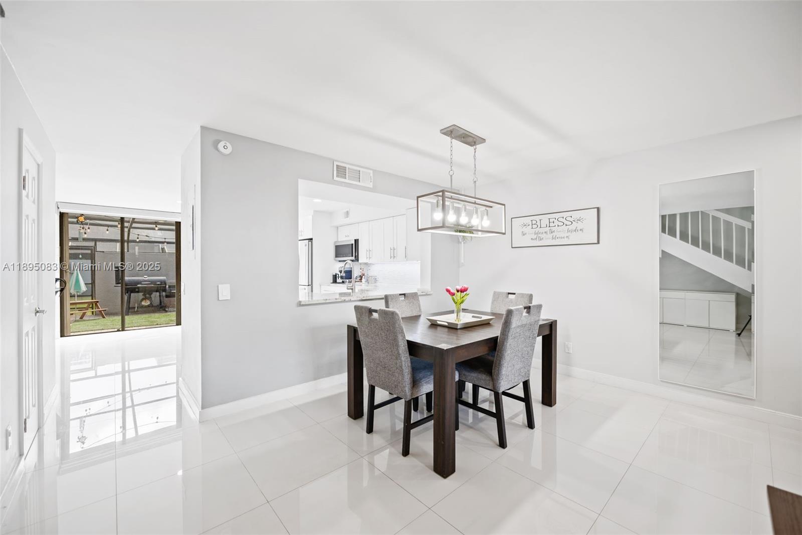 EVERGLADE SUGAR & LAND CO - Residential