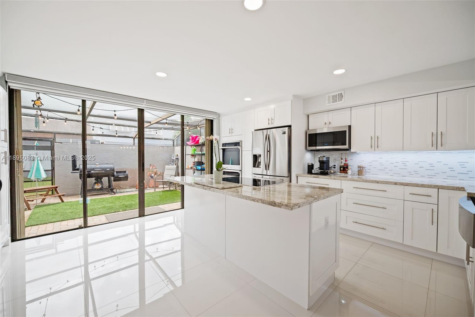 EVERGLADE SUGAR & LAND CO - Residential
