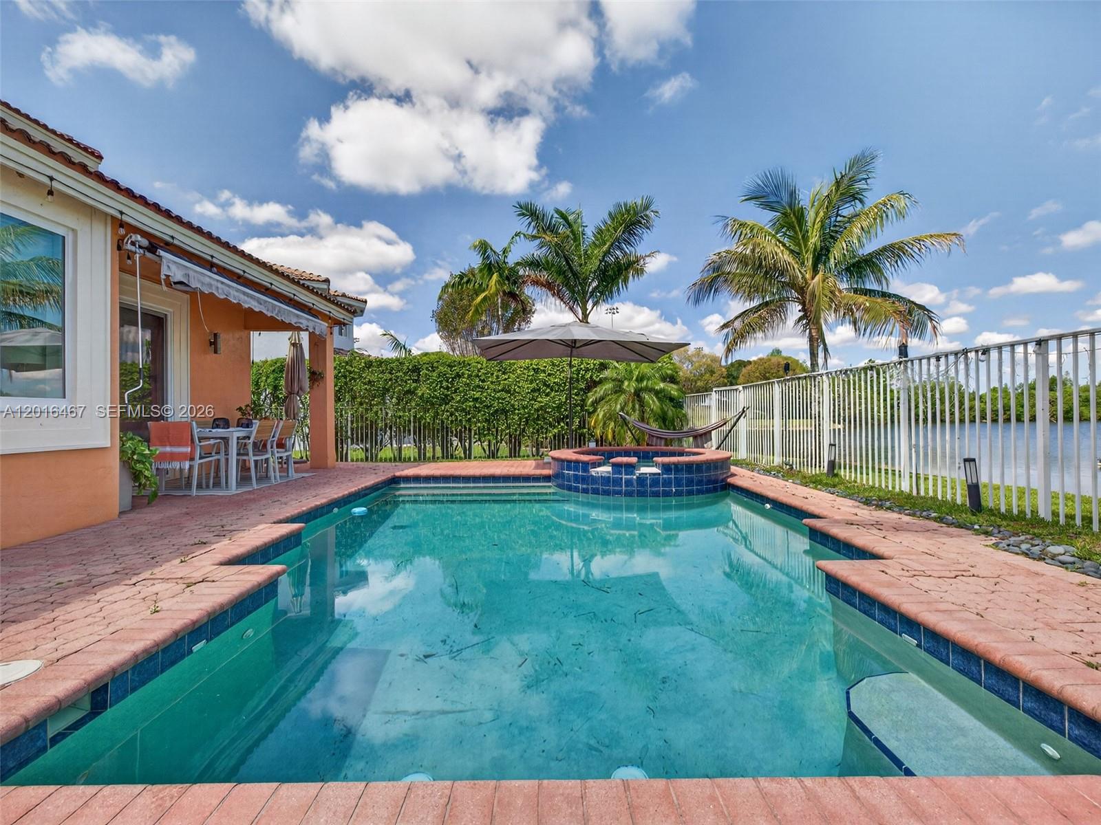 SAVANNA - Residential