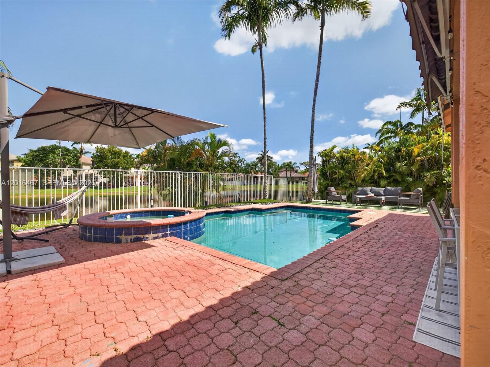 SAVANNA - Residential