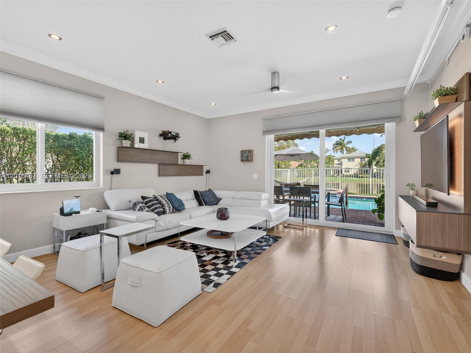 SAVANNA - Residential