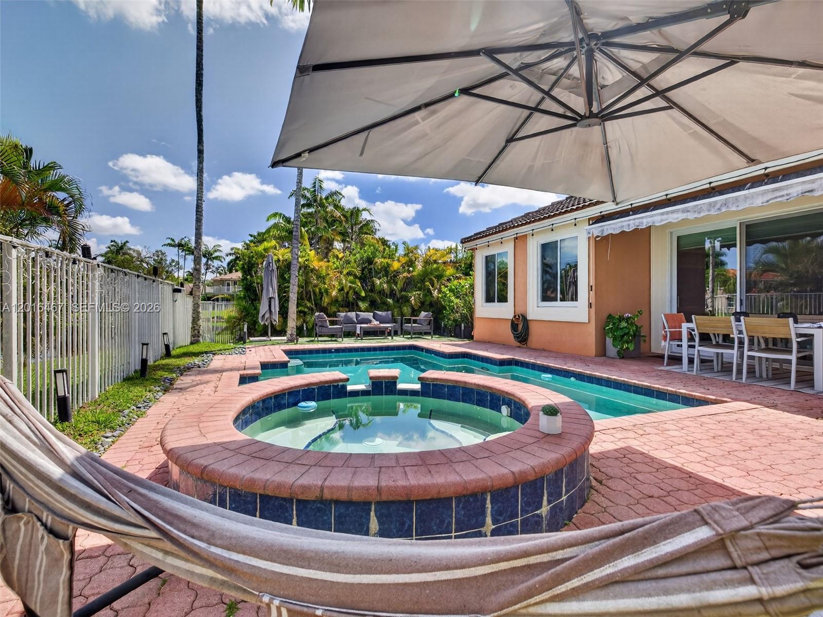 SAVANNA - Residential