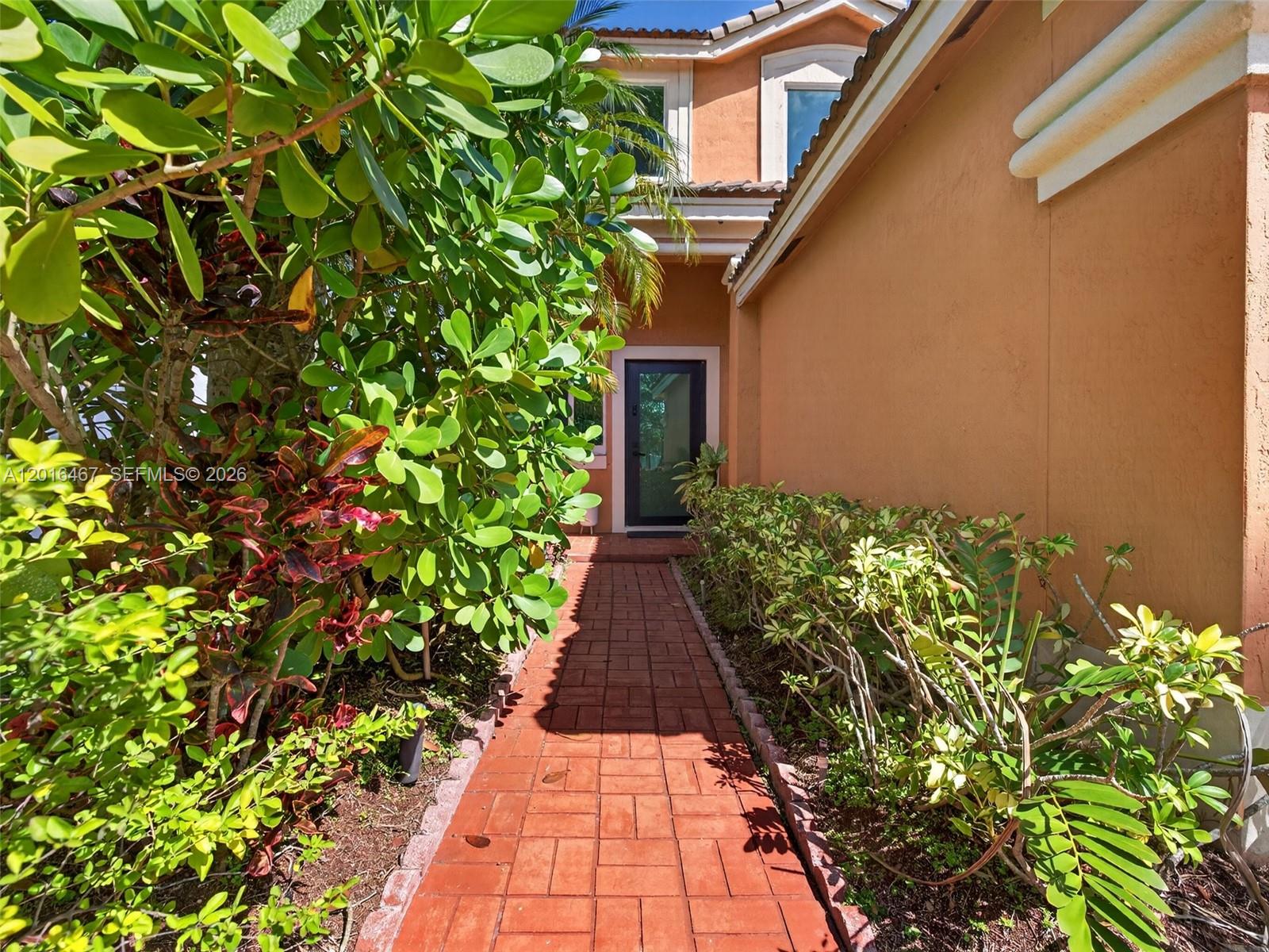 SAVANNA - Residential
