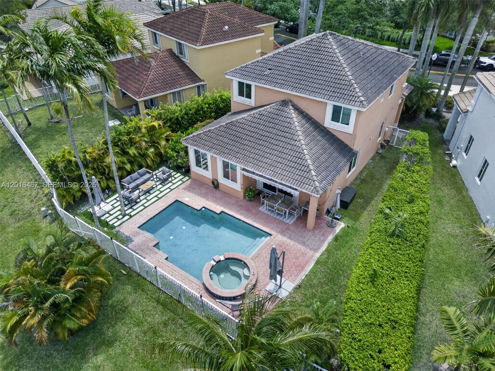 SAVANNA - Residential