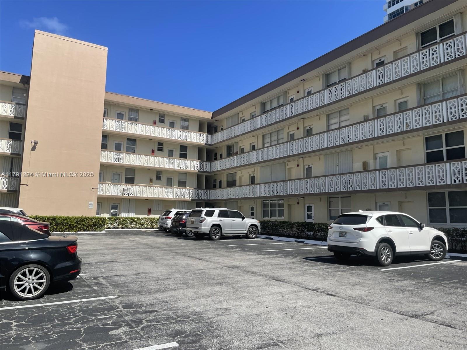 TAROMINA APTS CO-OP - Residential