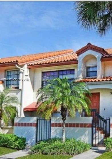 LIBERTY SQUARE CONDO - Residential