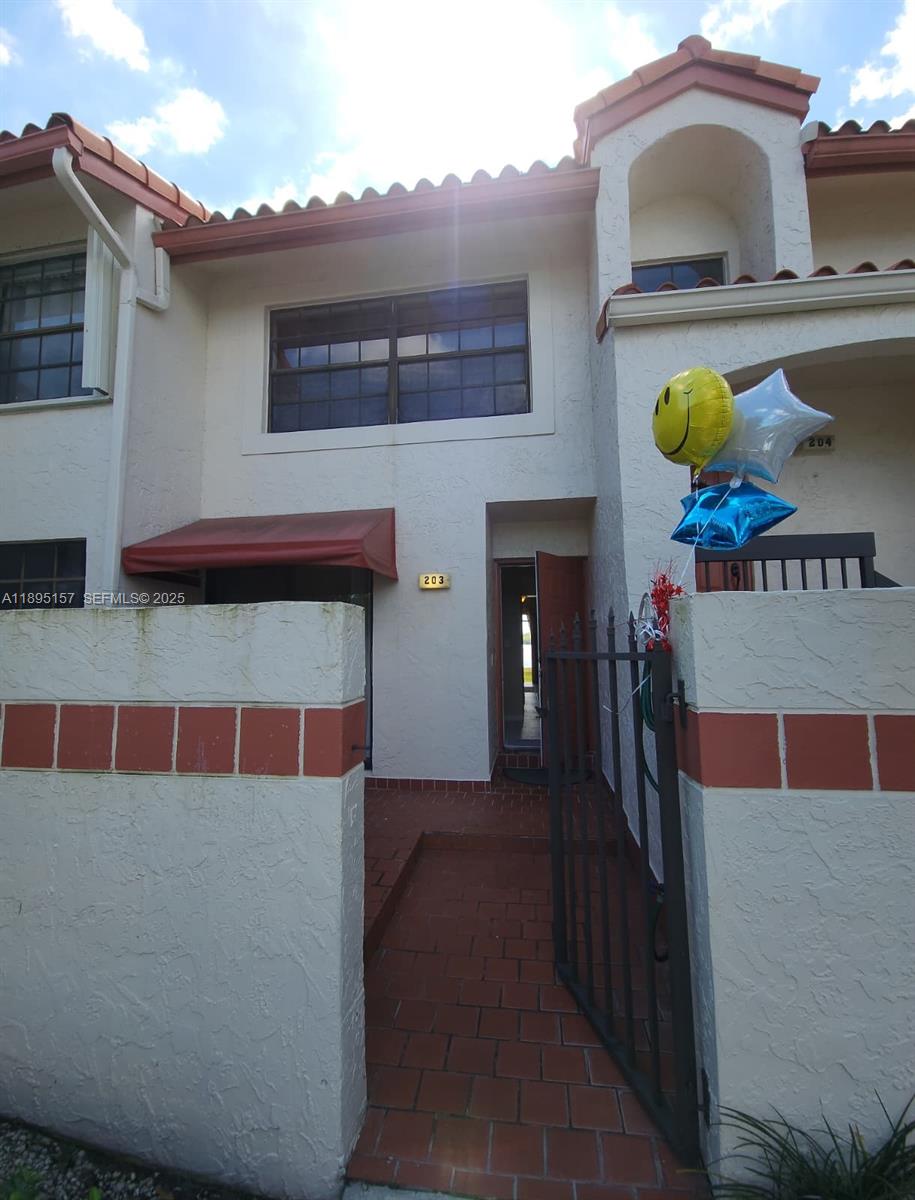 LIBERTY SQUARE CONDO - Residential