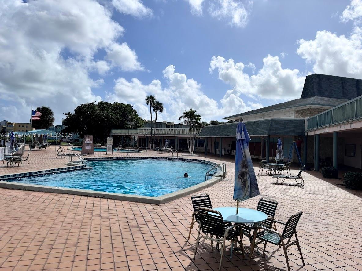 FIFTH MOORINGS CONDO - Residential