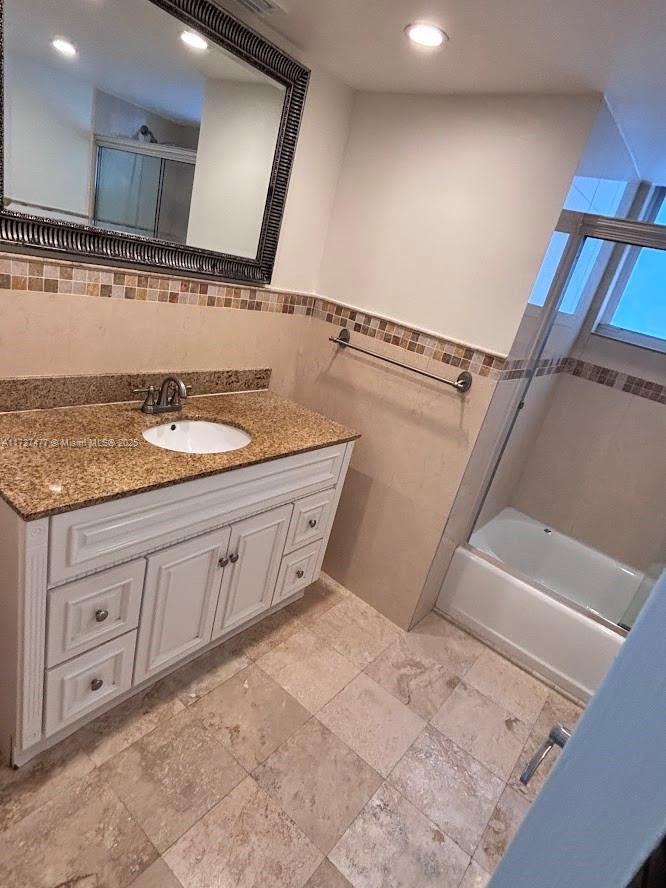 FIFTH MOORINGS CONDO - Residential