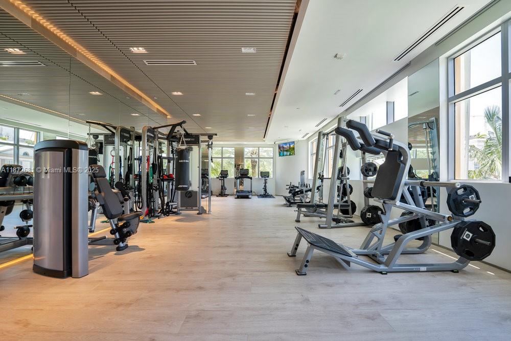 IL VILLAGGIO ON SOUTH BEA - Residential