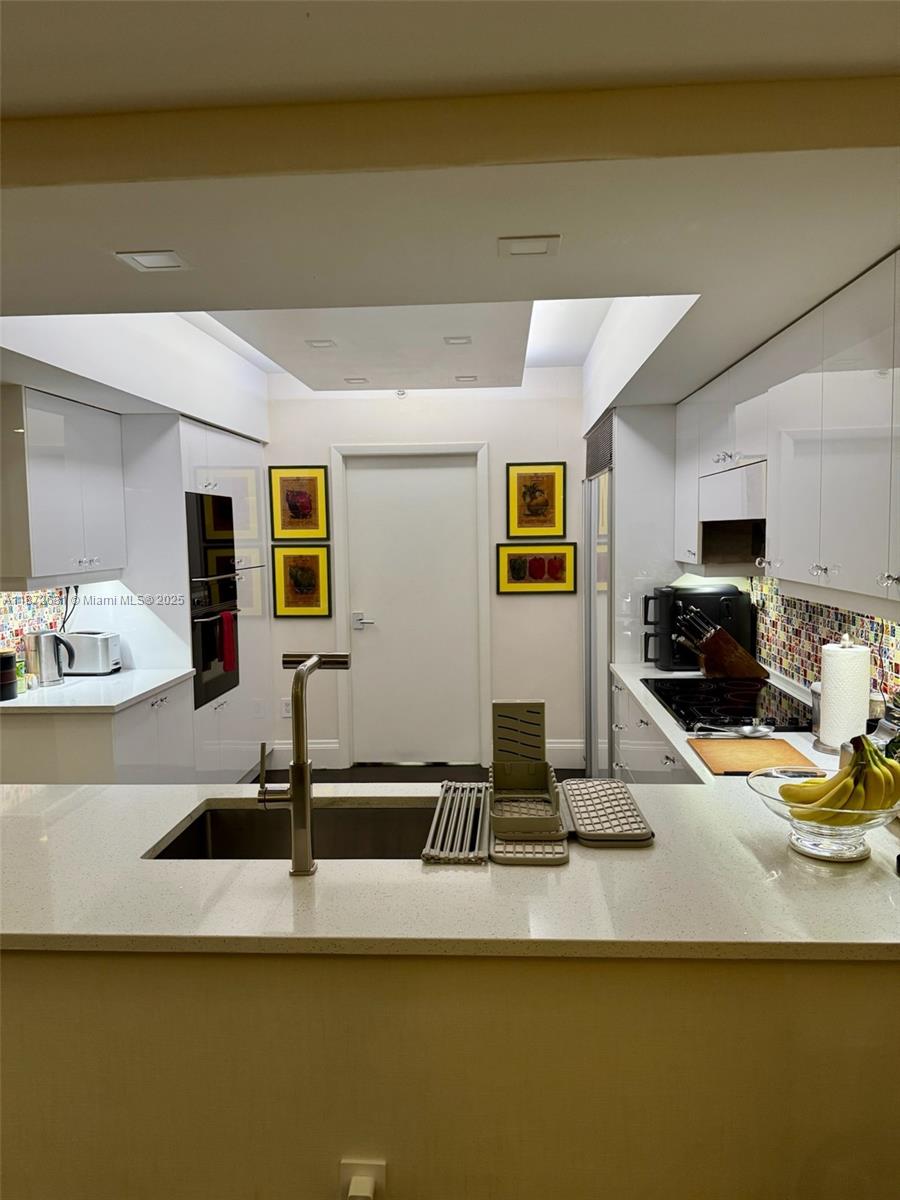 IL VILLAGGIO ON SOUTH BEA - Residential