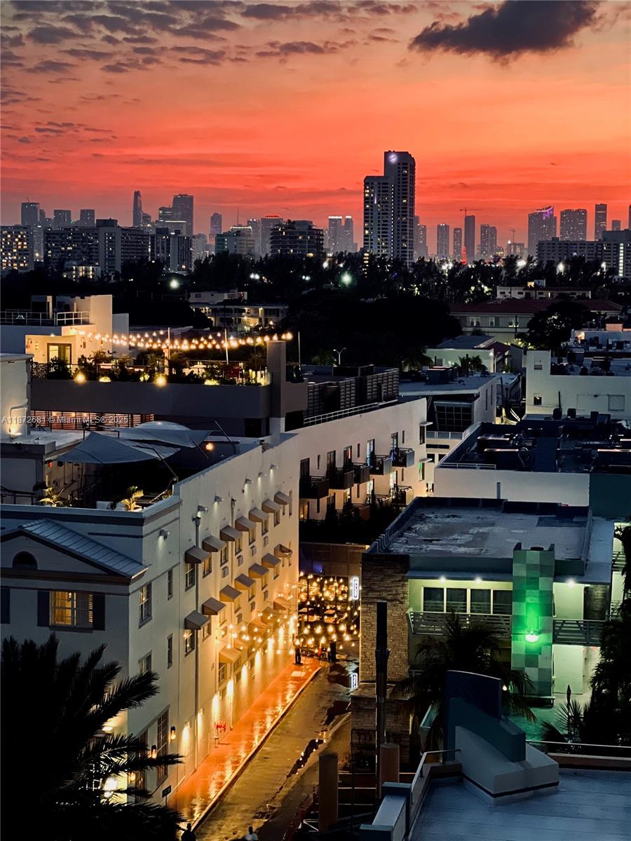 IL VILLAGGIO ON SOUTH BEA - Residential