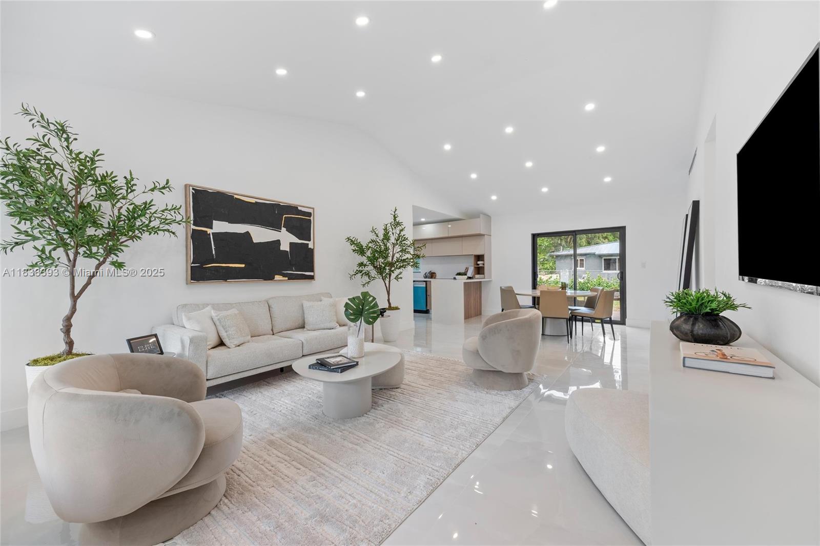 475 NW 87th St, El Portal, FL, 33150/$939,000 3 475 NW 87th St