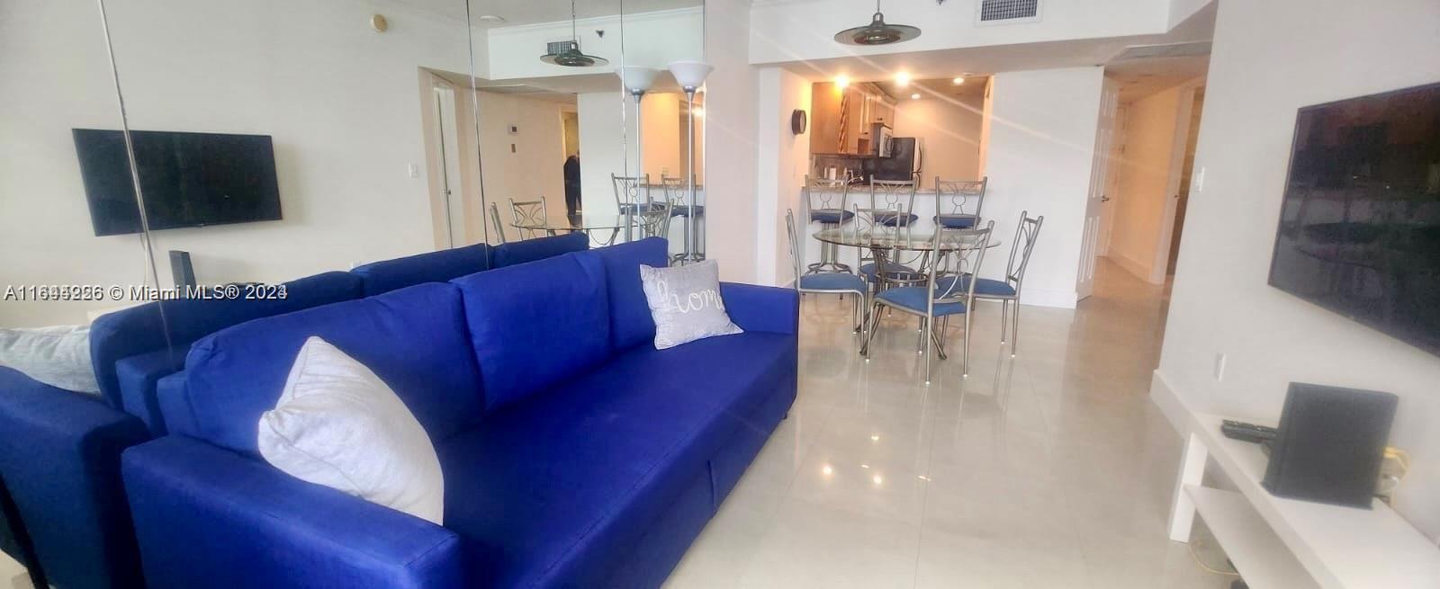 Rental Property at 100 Lincoln Rd 1626, Miami Beach, Miami-Dade County, Florida - Bedrooms: 1 
Bathrooms: 1  - $3,000 MO.
