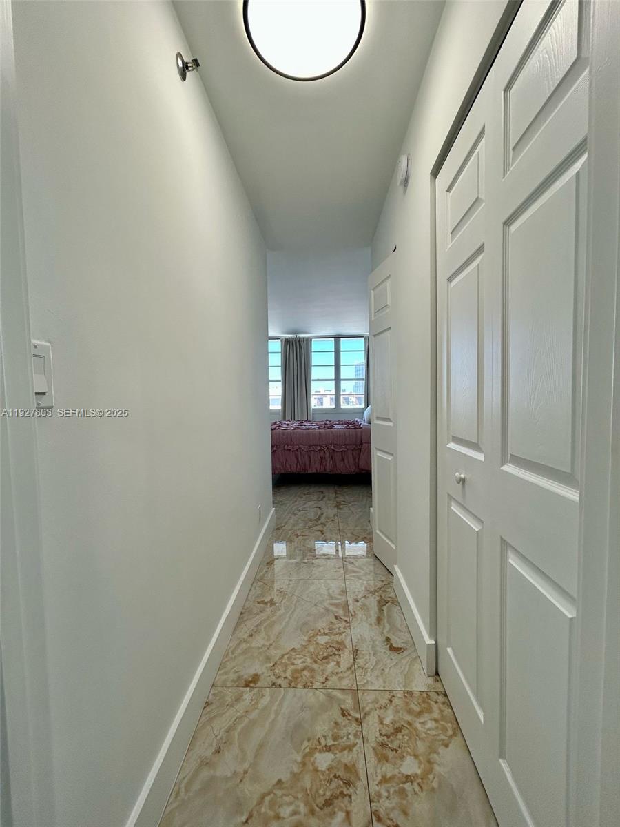 THE DECOPLAGE CONDO - Residential