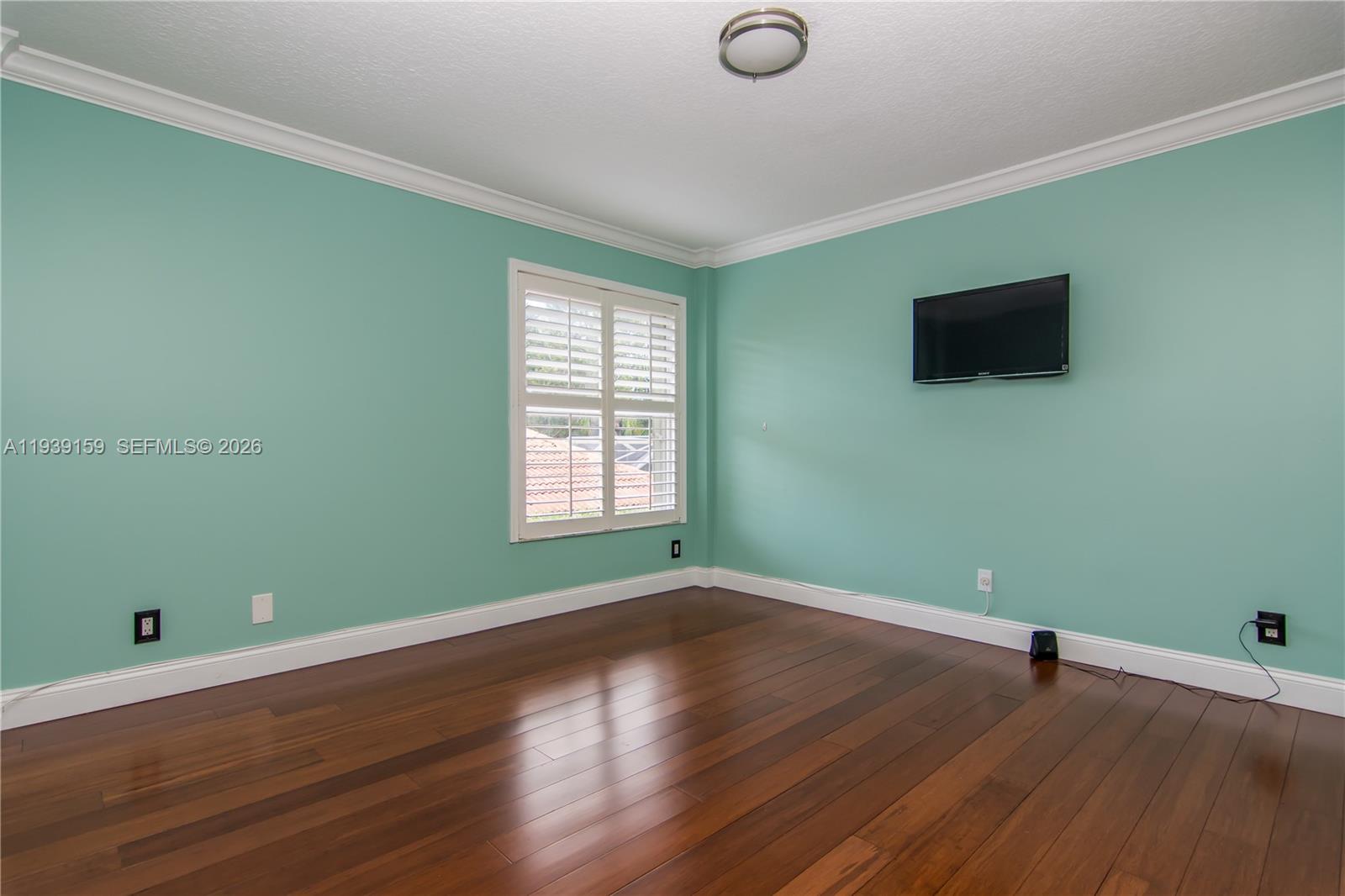 HOLLYWOOD LAKES COUNTRY C - Residential