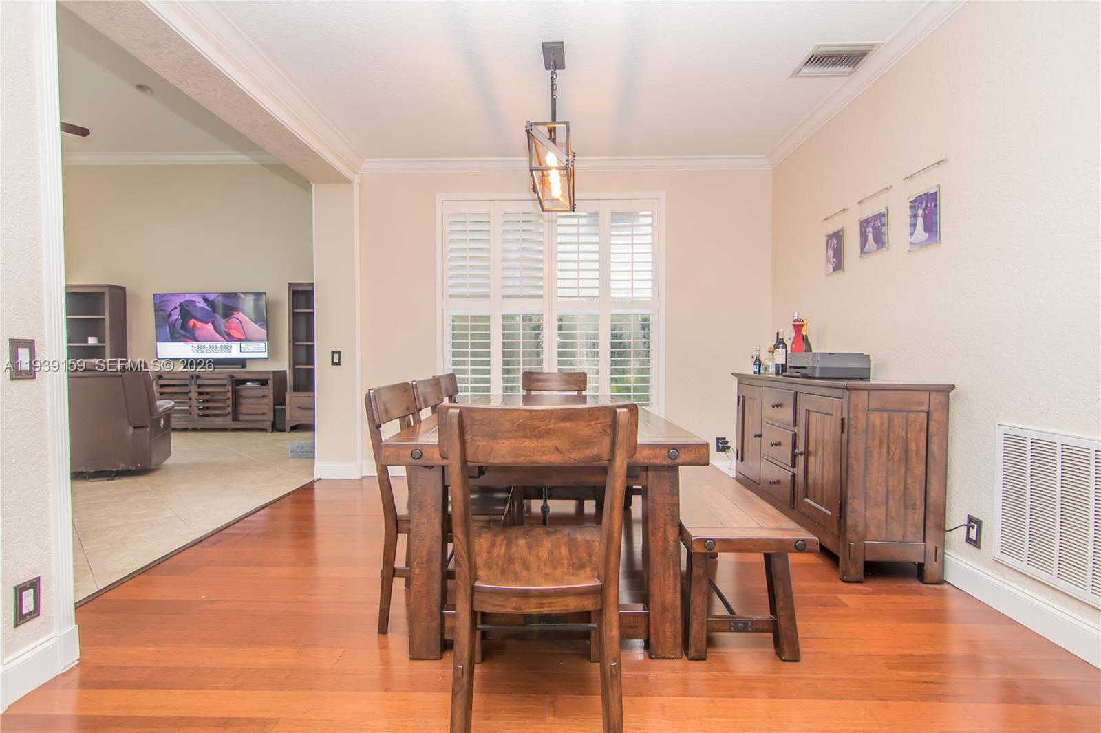 HOLLYWOOD LAKES COUNTRY C - Residential