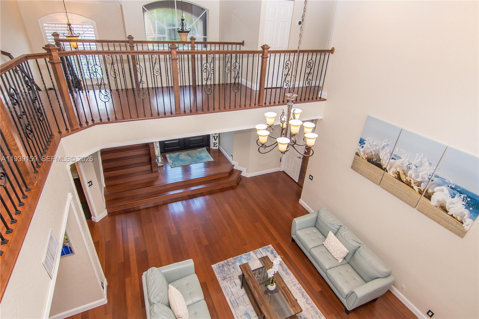 HOLLYWOOD LAKES COUNTRY C - Residential