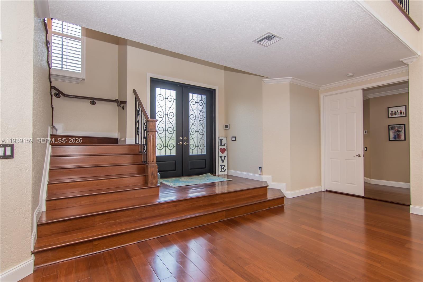 HOLLYWOOD LAKES COUNTRY C - Residential