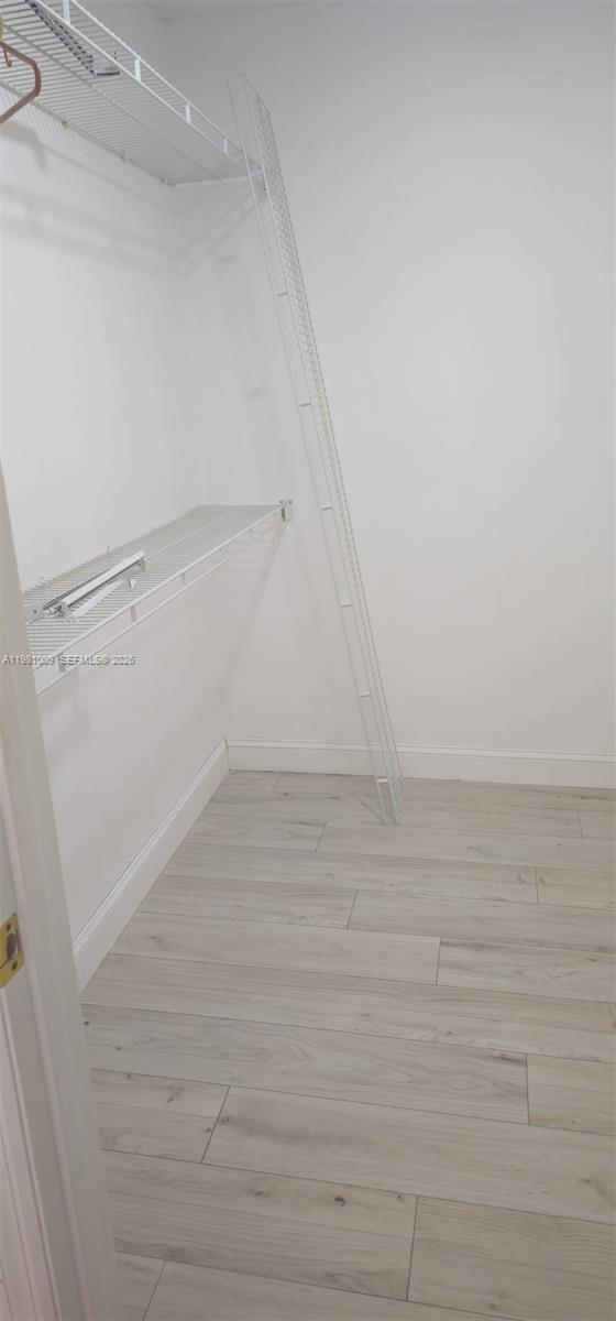 HOLLY CREEK - Residential