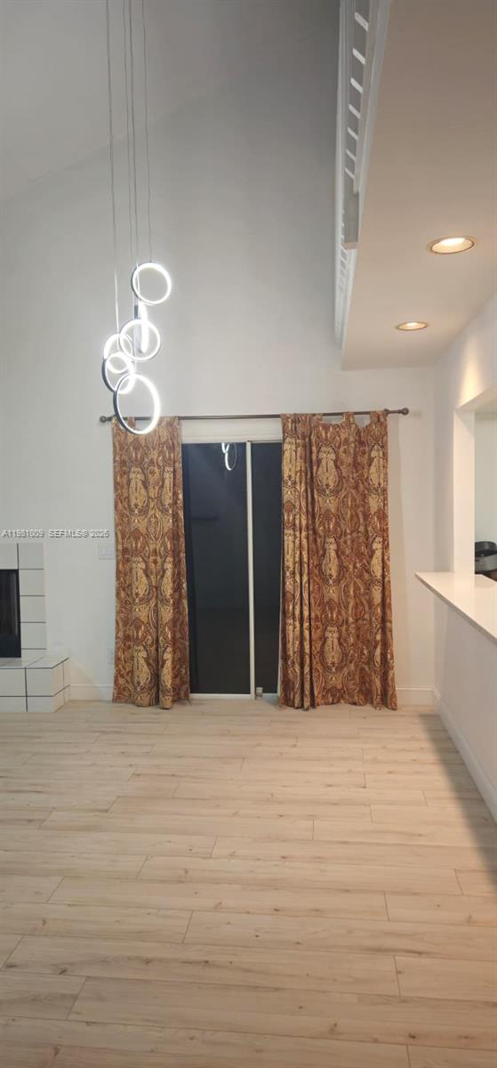 HOLLY CREEK - Residential