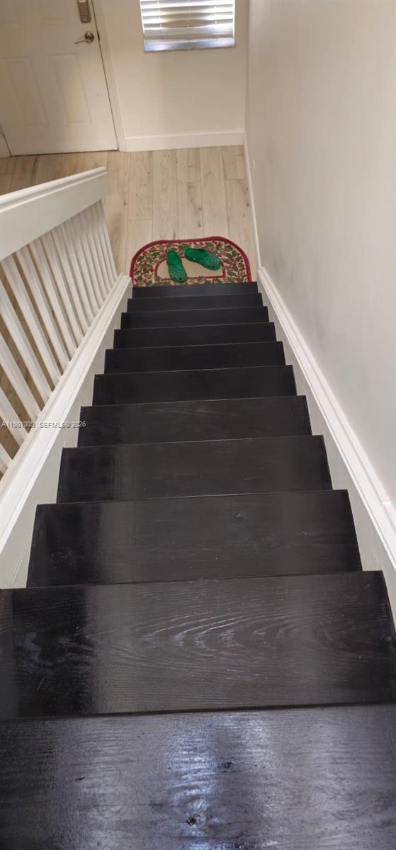 HOLLY CREEK - Residential