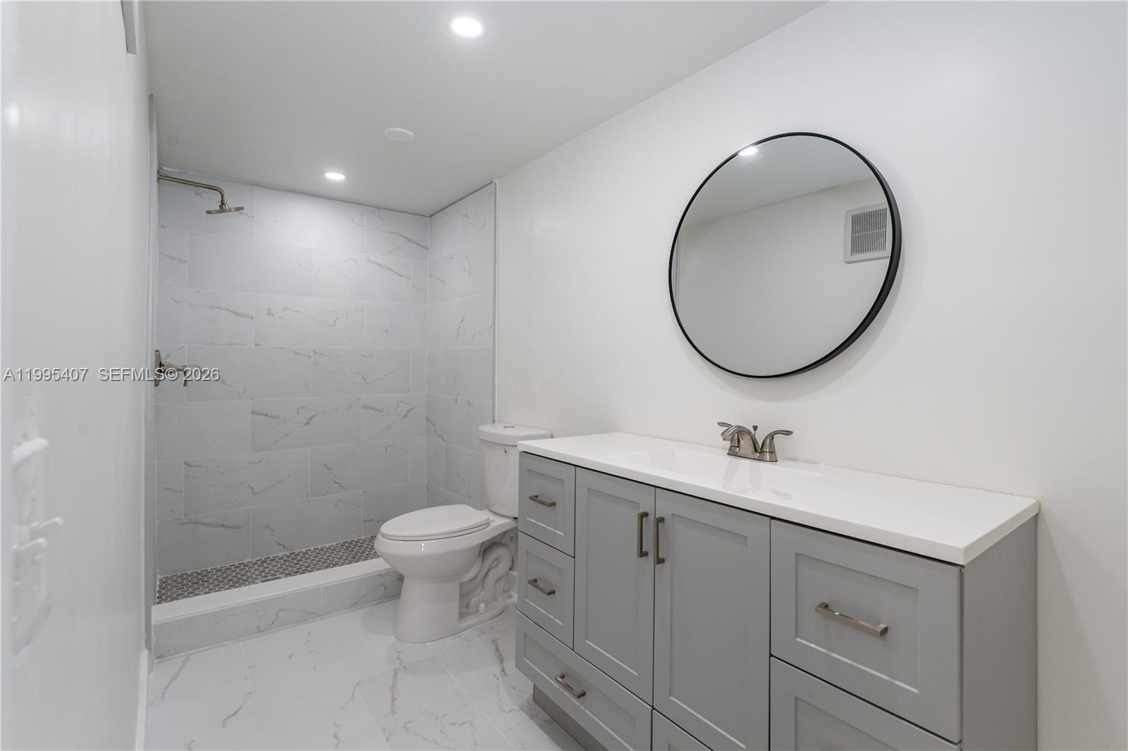 8705 HAMPSHIRE DR CONDO - Residential Lease