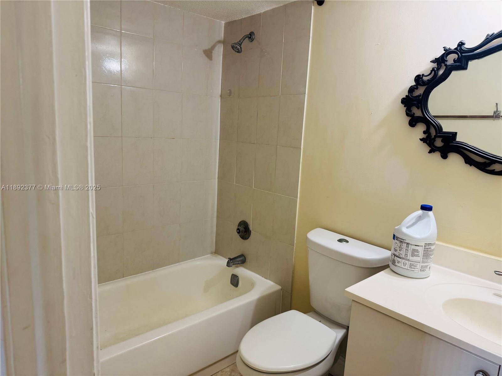 SUNRISE LAKES 35 CONDO - Residential Lease