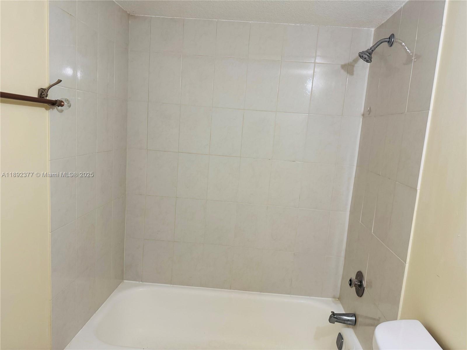SUNRISE LAKES 35 CONDO - Residential Lease