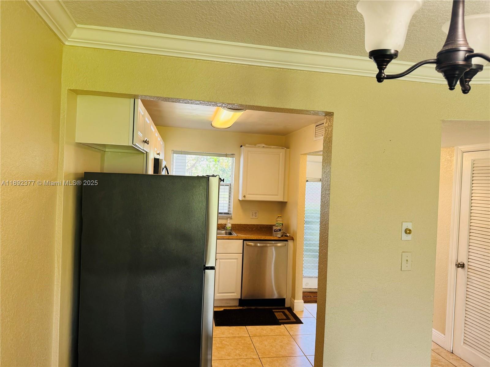 SUNRISE LAKES 35 CONDO - Residential Lease