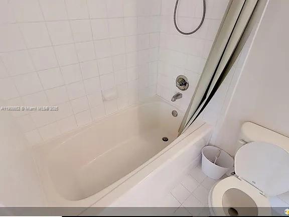 EMERALD ISLE LAGUNA LAKES - Residential Lease