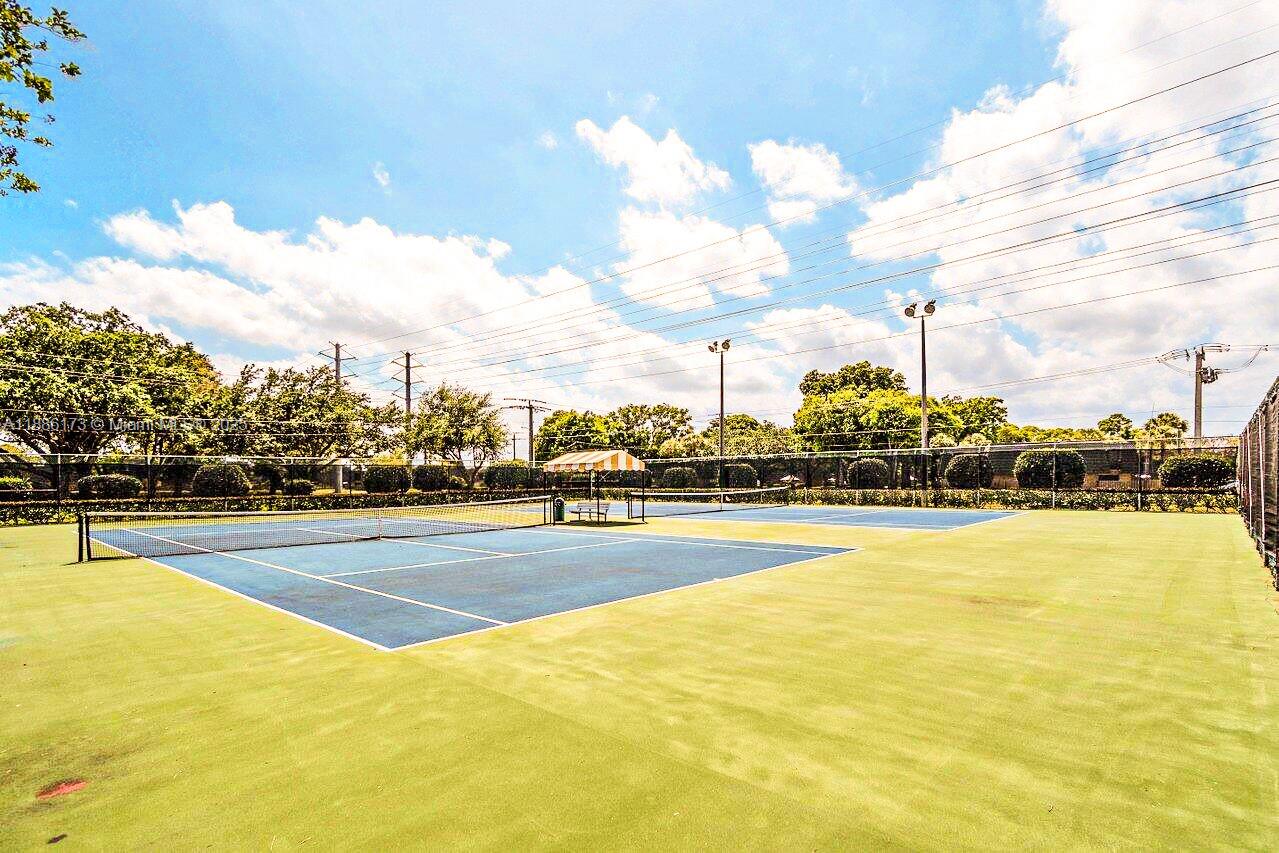 VILLAGE OF SANDALWOOD LAK - Residential Lease