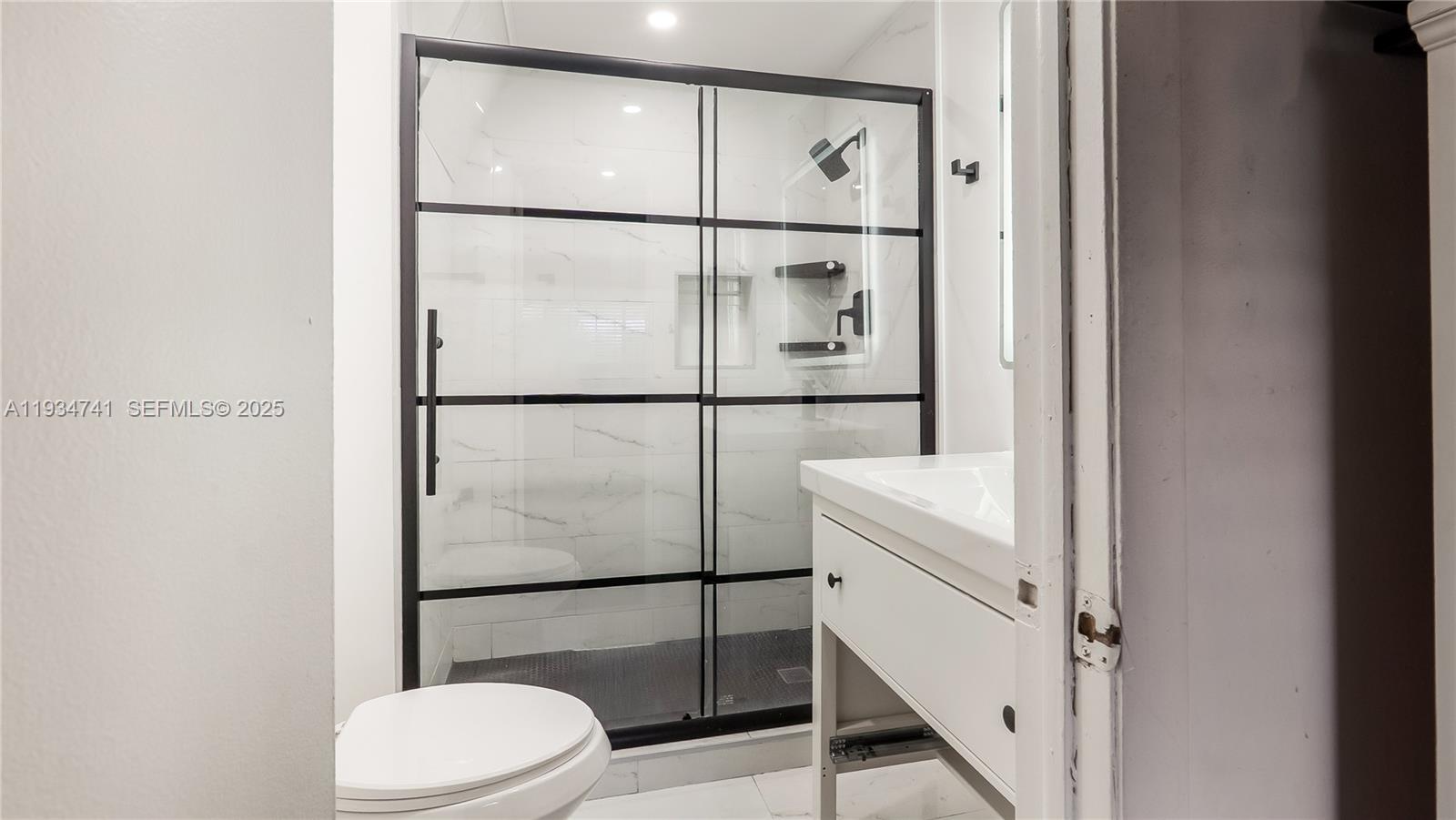 INVERRARY 32 SECTION TWO - Residential