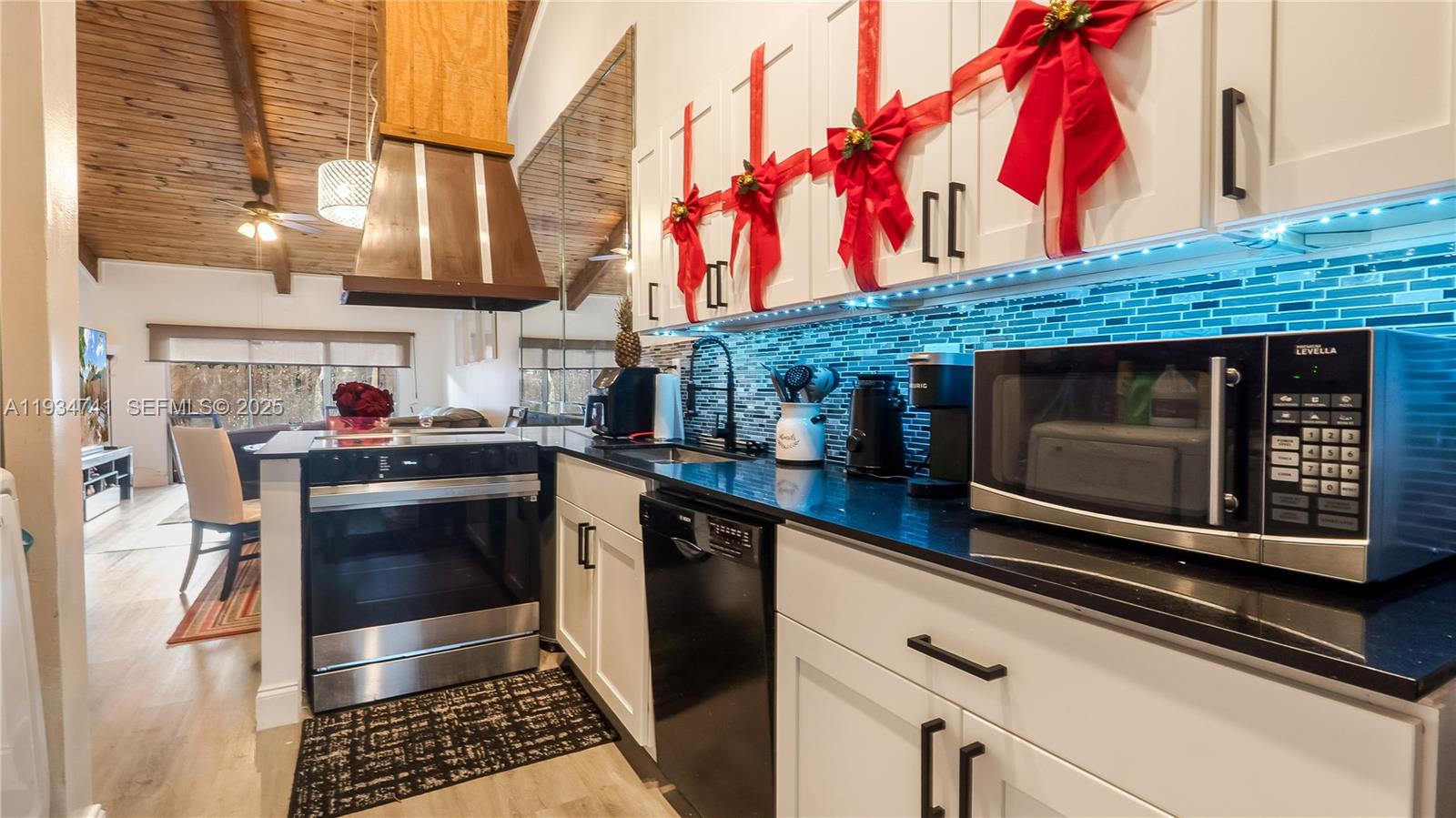 INVERRARY 32 SECTION TWO - Residential