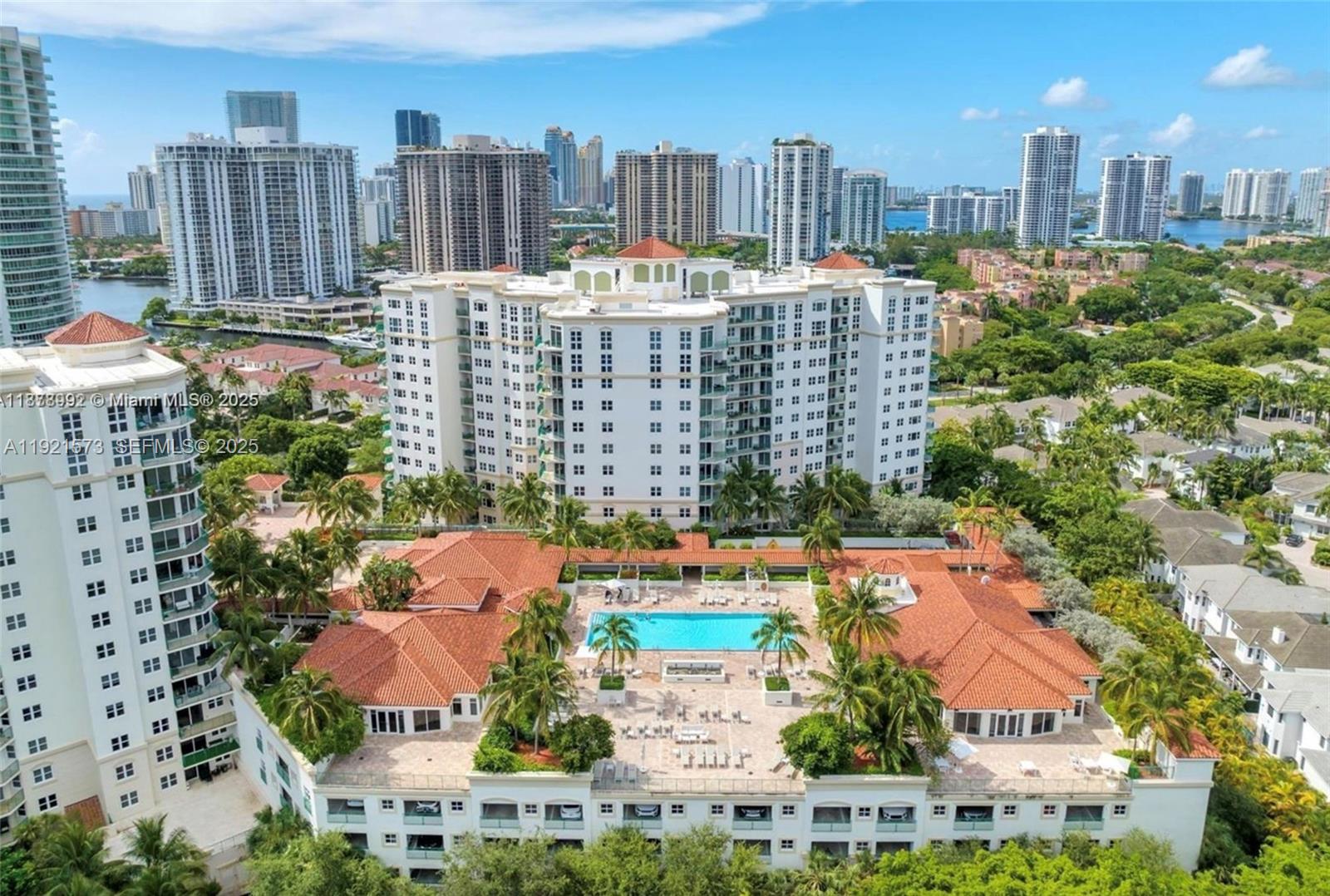 TURNBERRY VLG NO TOWER CO - Residential Lease