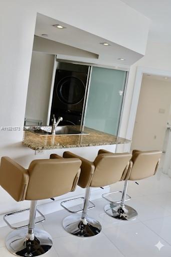 TURNBERRY VLG NO TOWER CO - Residential Lease