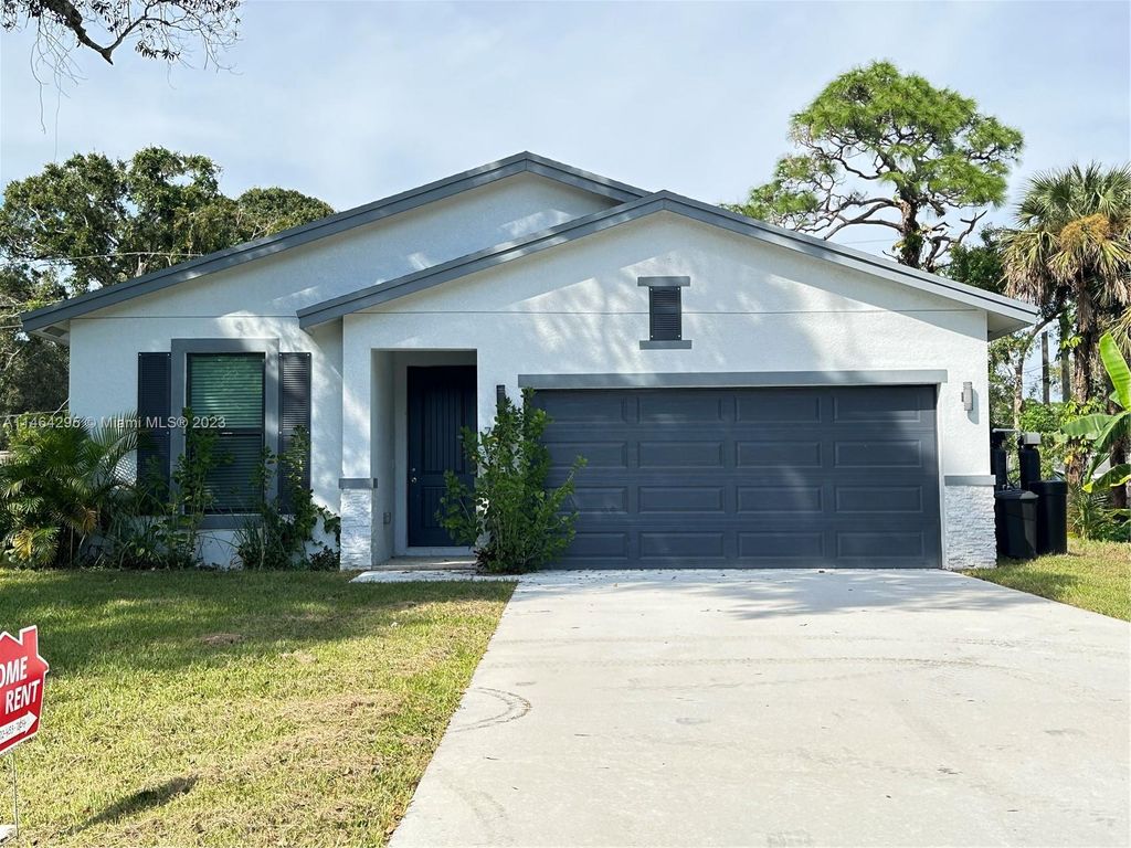 Photo of 7808 Hamilton Ave, Fort Pierce, FL 34951 (MLS # A11464295)