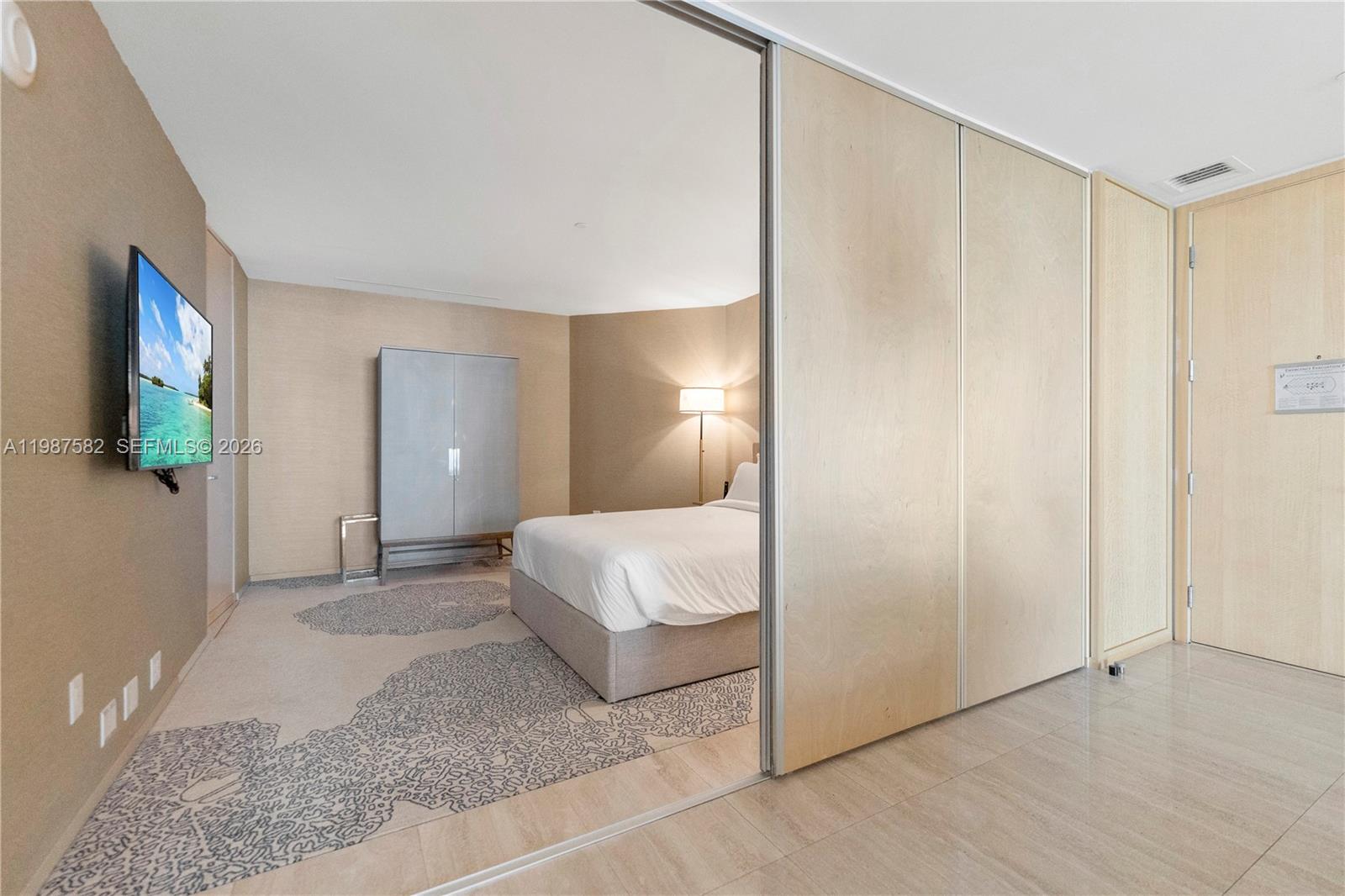 BAL HARBOUR CENTER CONDO - Residential Lease