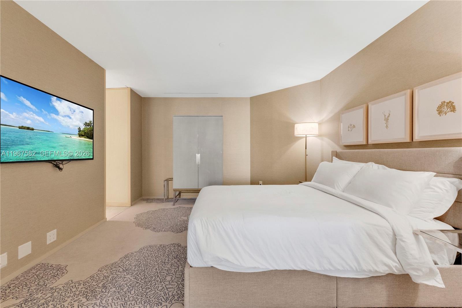 BAL HARBOUR CENTER CONDO - Residential Lease