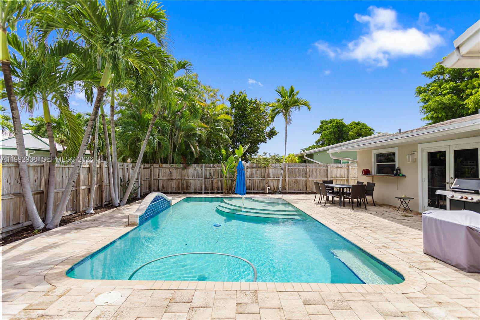 HOLLYWOOD CENTER AMEN PLA - Residential