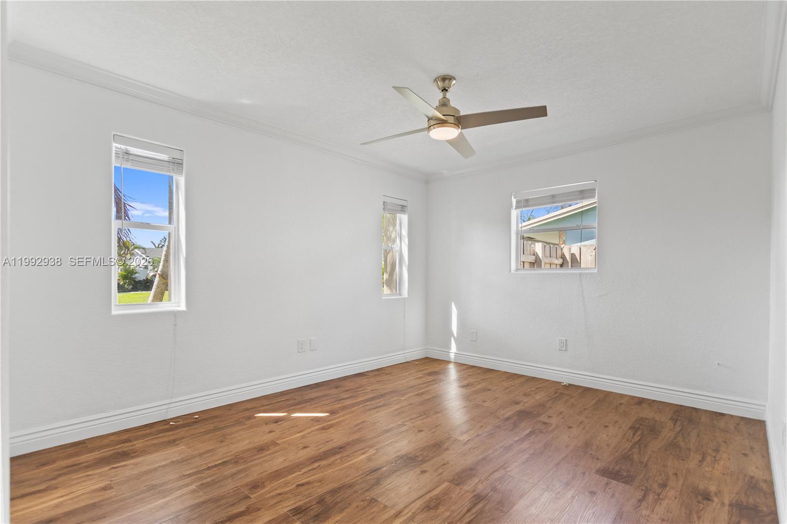 HOLLYWOOD CENTER AMEN PLA - Residential