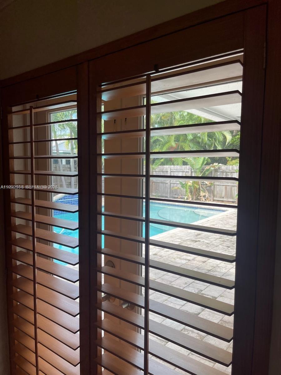 HOLLYWOOD CENTER AMEN PLA - Residential