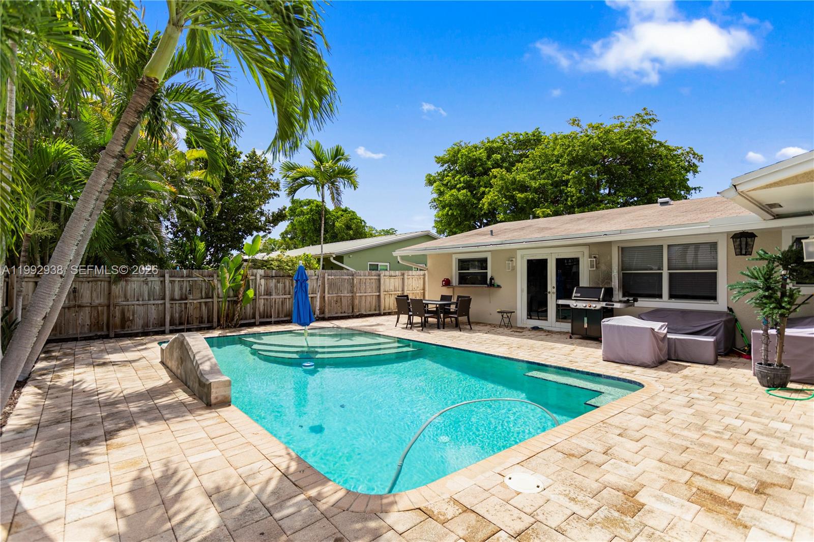 HOLLYWOOD CENTER AMEN PLA - Residential