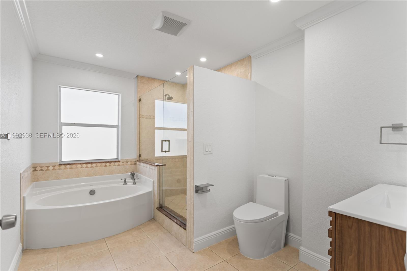 HOLLYWOOD CENTER AMEN PLA - Residential